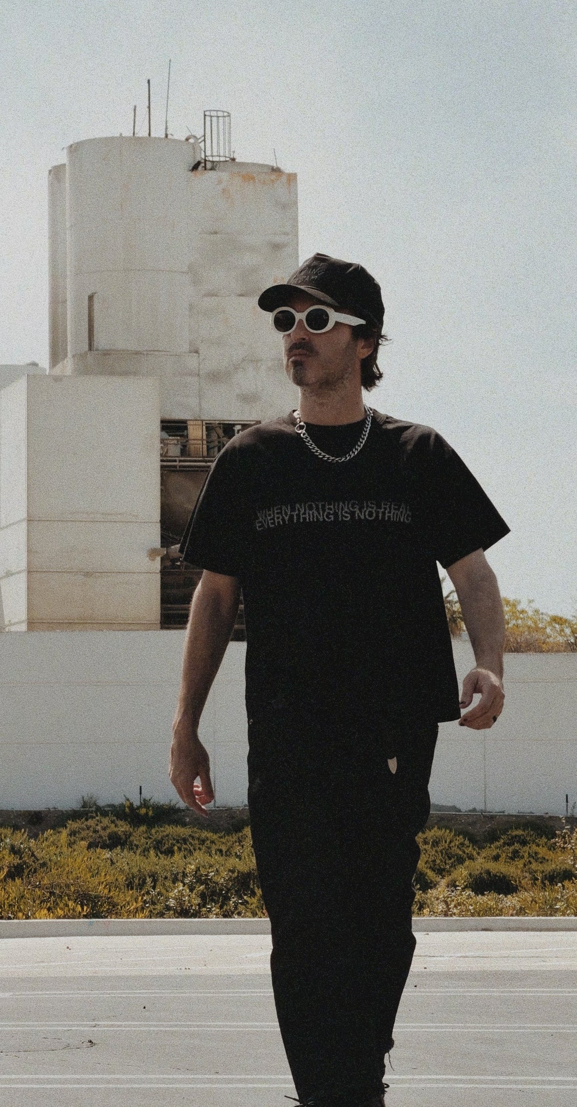 DIST / DNMX X SKULLPHONE "Pegasus" T in BLACK