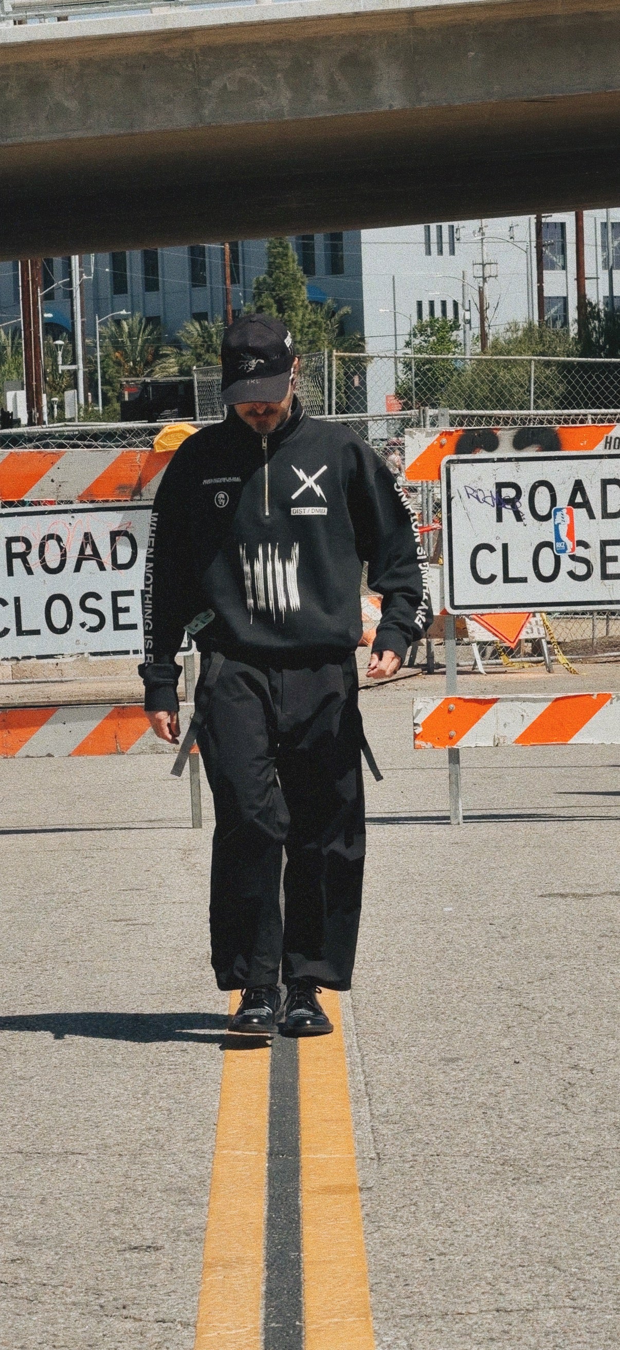 DIST / DNMX X SKULLPHONE "Pegasus Void" Quarter Zip in BLACK FADE