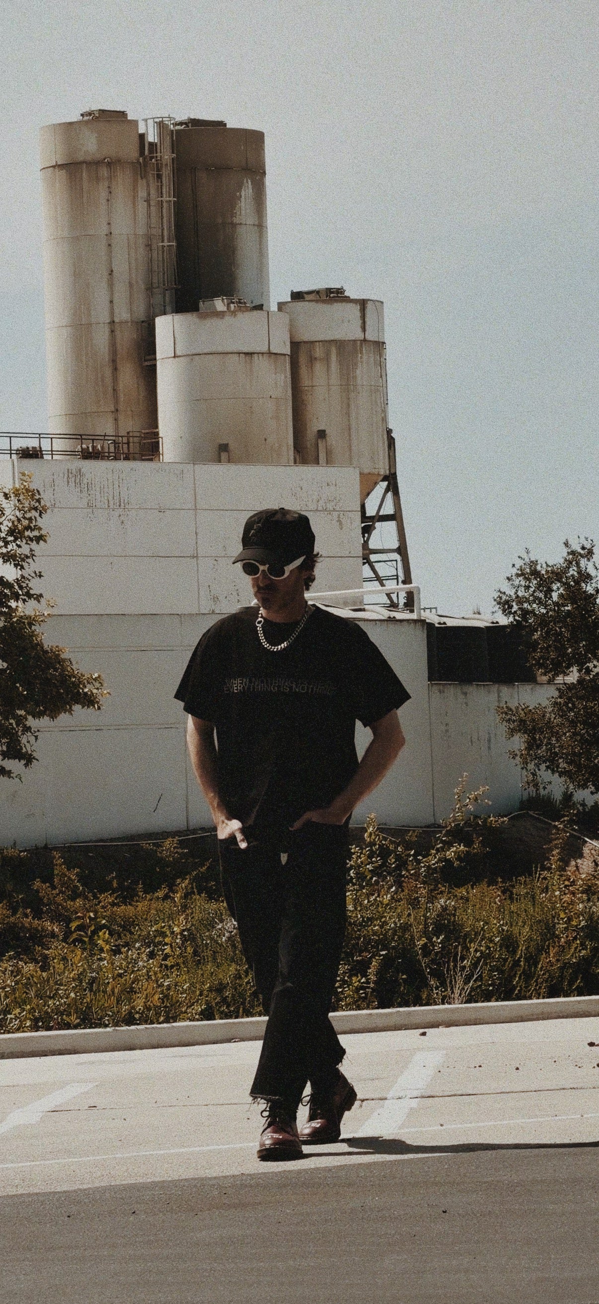 DIST / DNMX X SKULLPHONE "Pegasus" T in BLACK