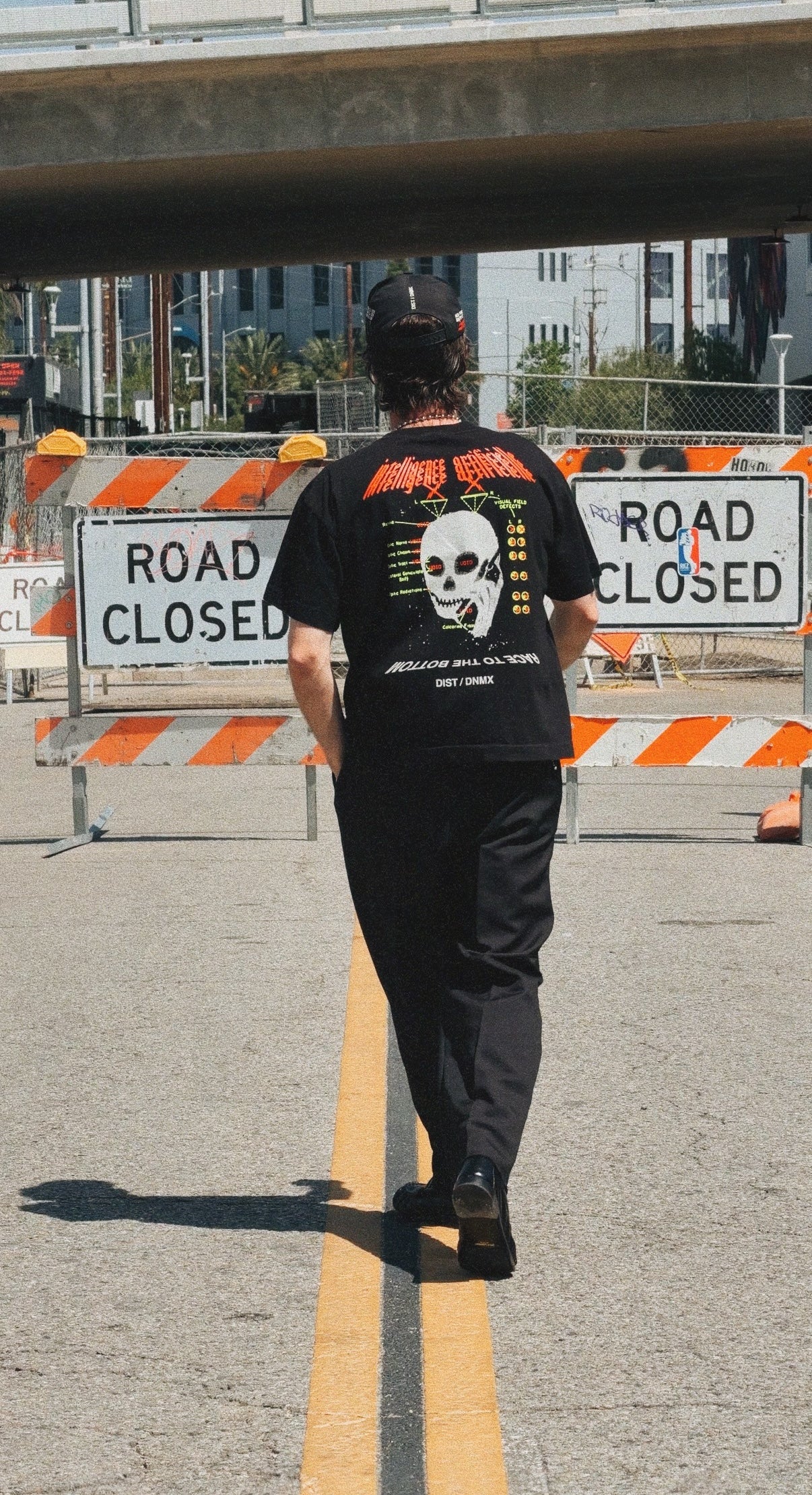 DIST / DNMX X SKULLPHONE "Intelligence Artificielle" T in BLACK