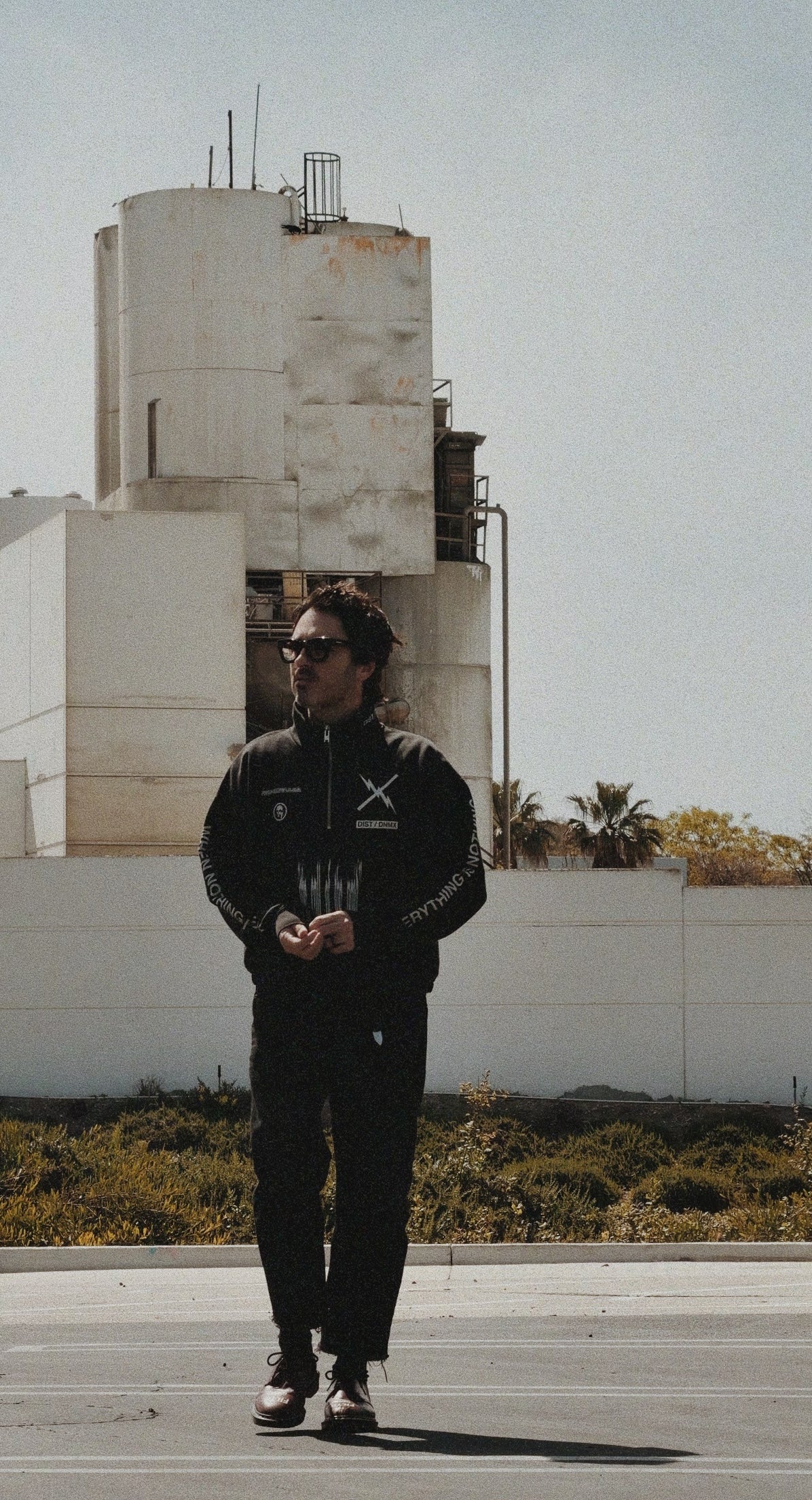 DIST / DNMX X SKULLPHONE "Pegasus Void" Quarter Zip in BLACK FADE