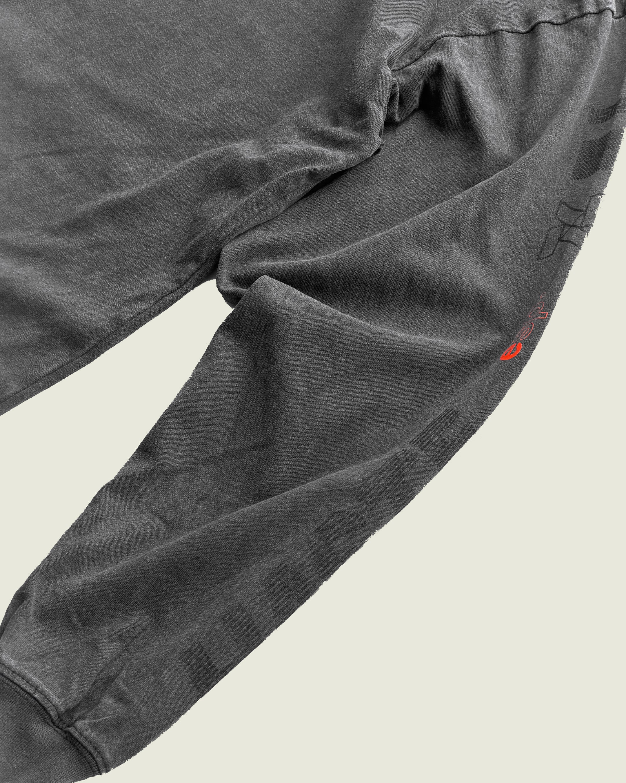 HASTE x DIST / DNMX ESP Long Sleeve T Black Fade