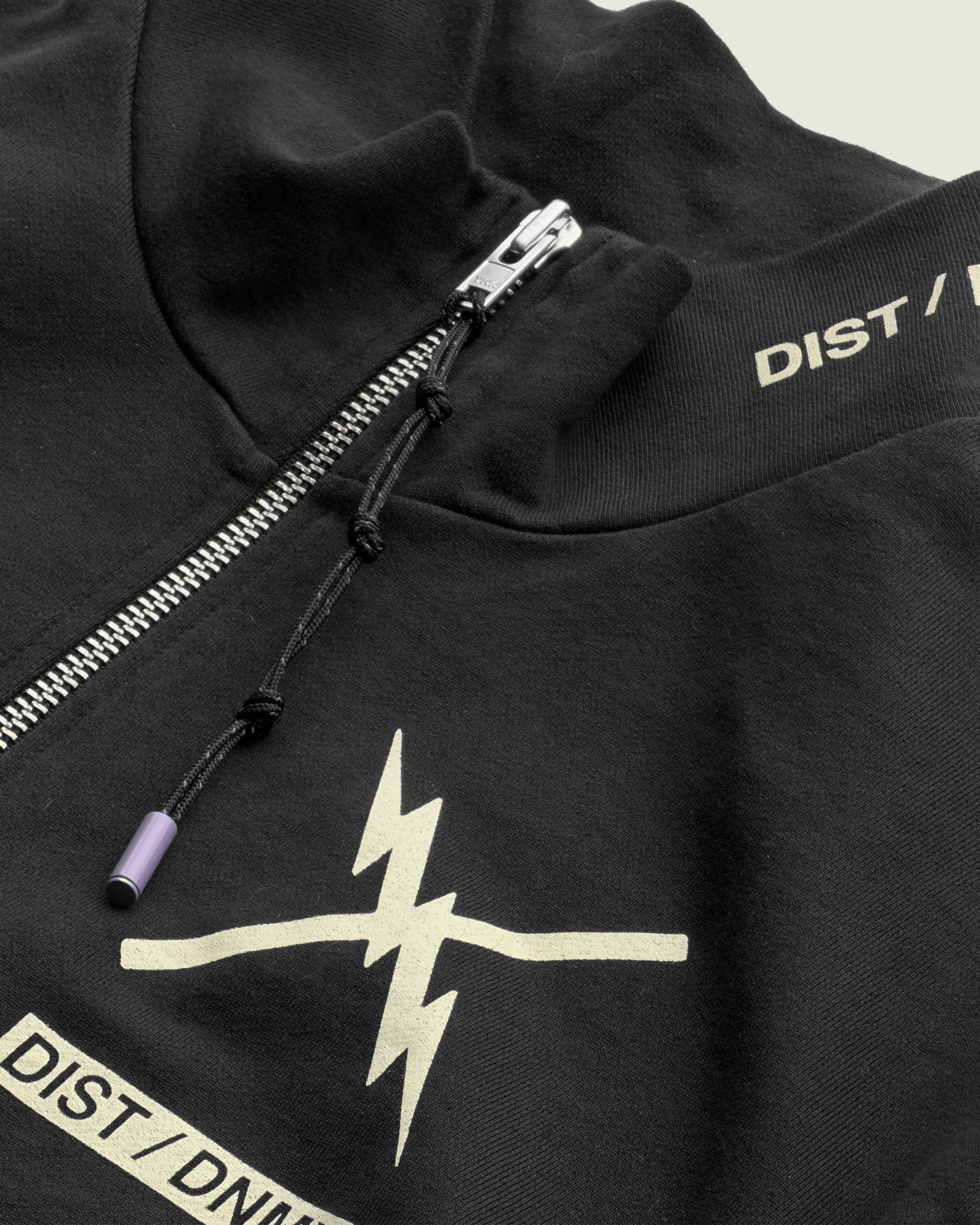 DIST / DNMX X SKULLPHONE "Pegasus Void" Quarter Zip in BLACK FADE