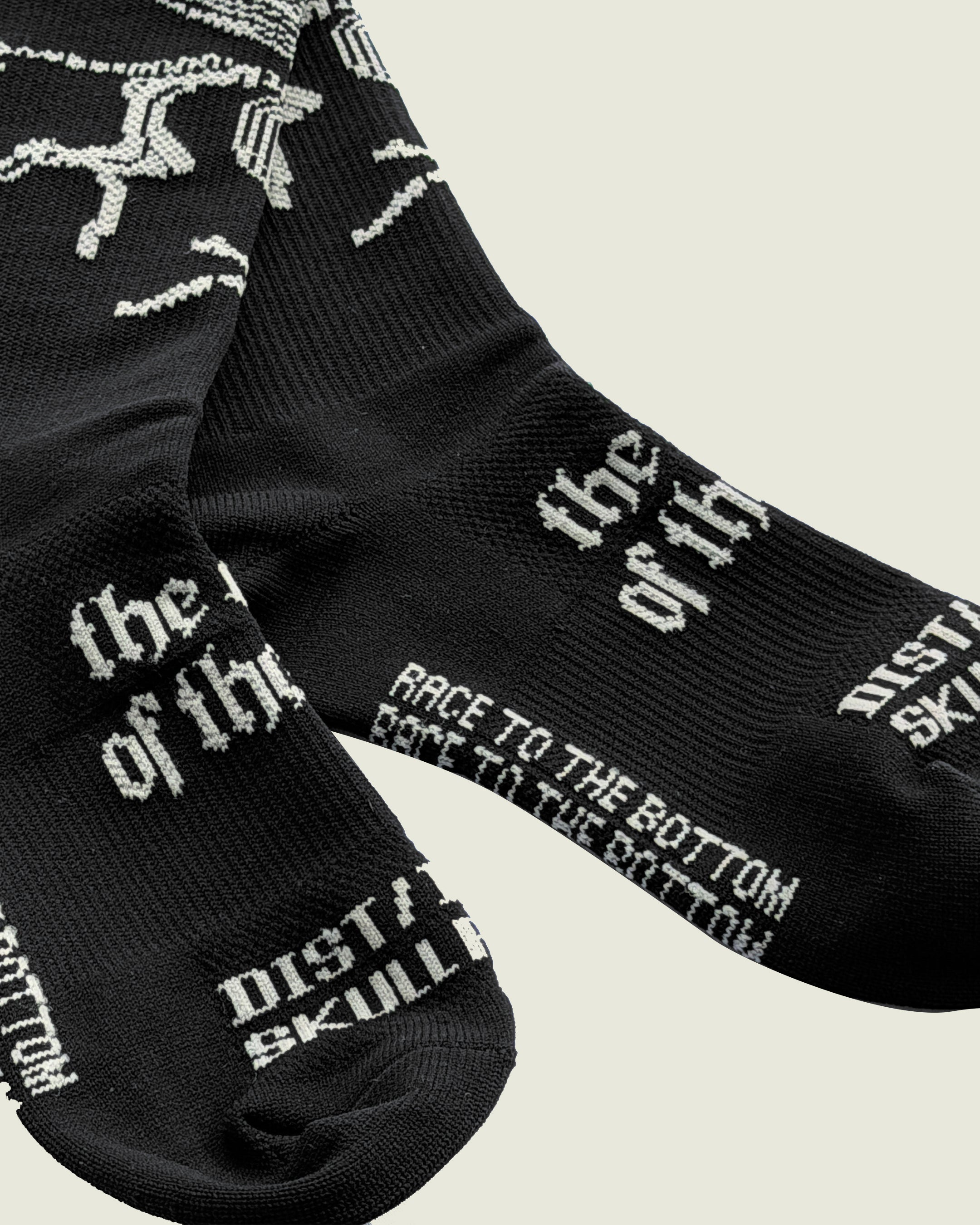 DIST / DNMX x SKULLPHONE Sock